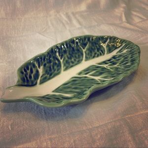 Maxcera Cabbage Green Embossed Dish